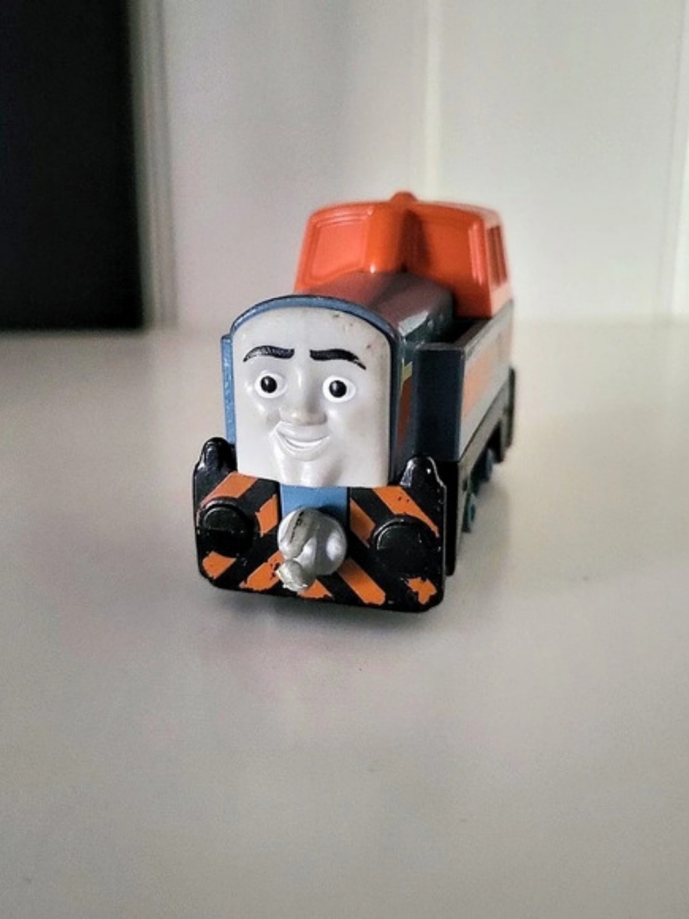 Thomas & Friends Take Along Den Toy Train Blue & Orange